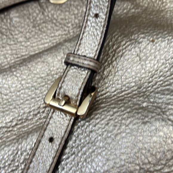 Michael Kors Leather Bucket Shoulder Bag Gold - Picture 8 of 16